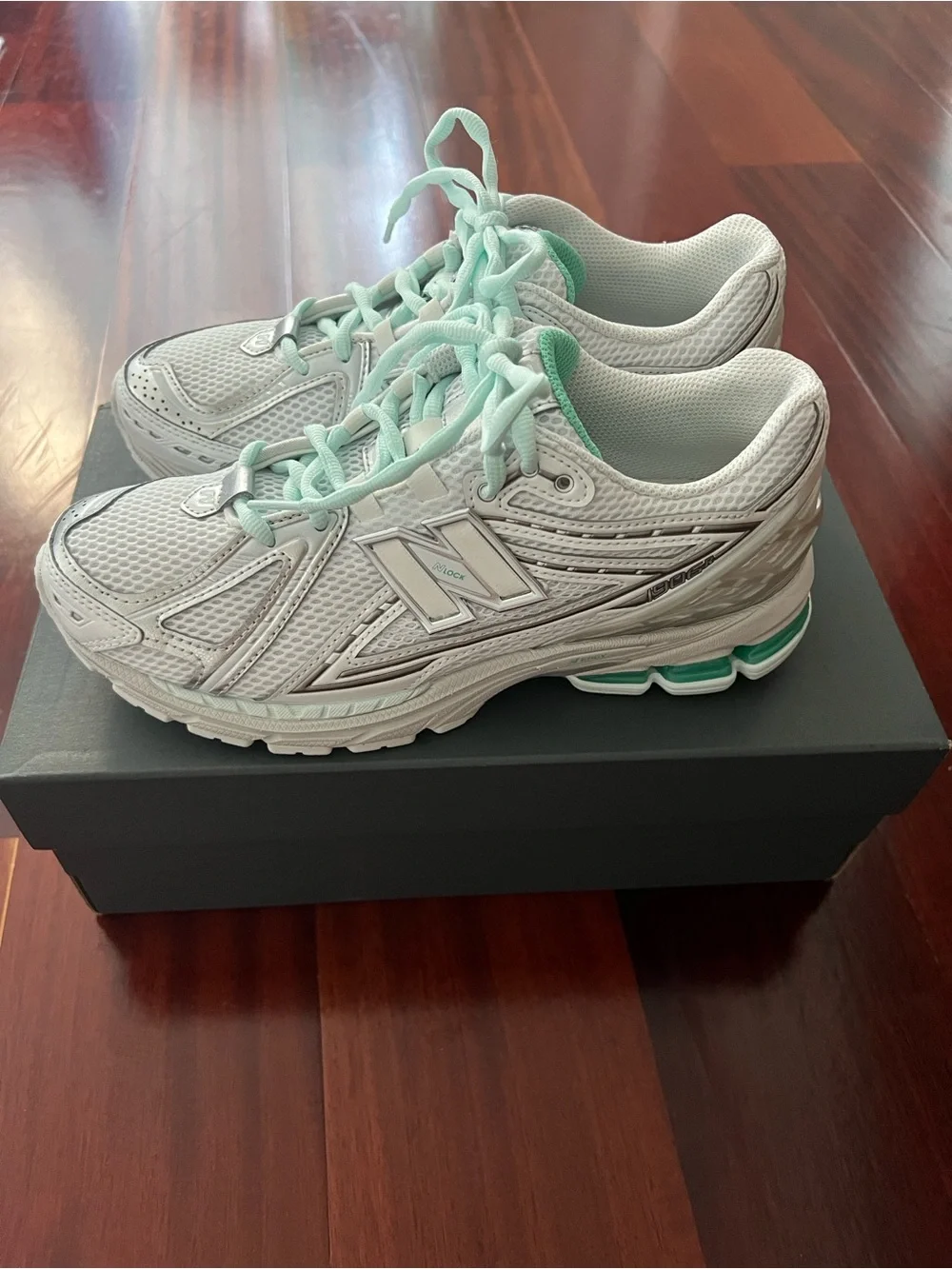 New Balance 1906r Sneakers